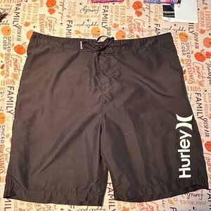 Boardshorts black size 38 very good condition